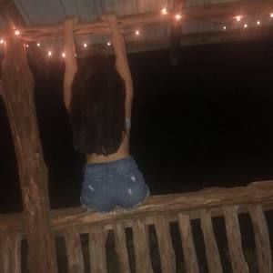 Meet your Posher, Gabriela